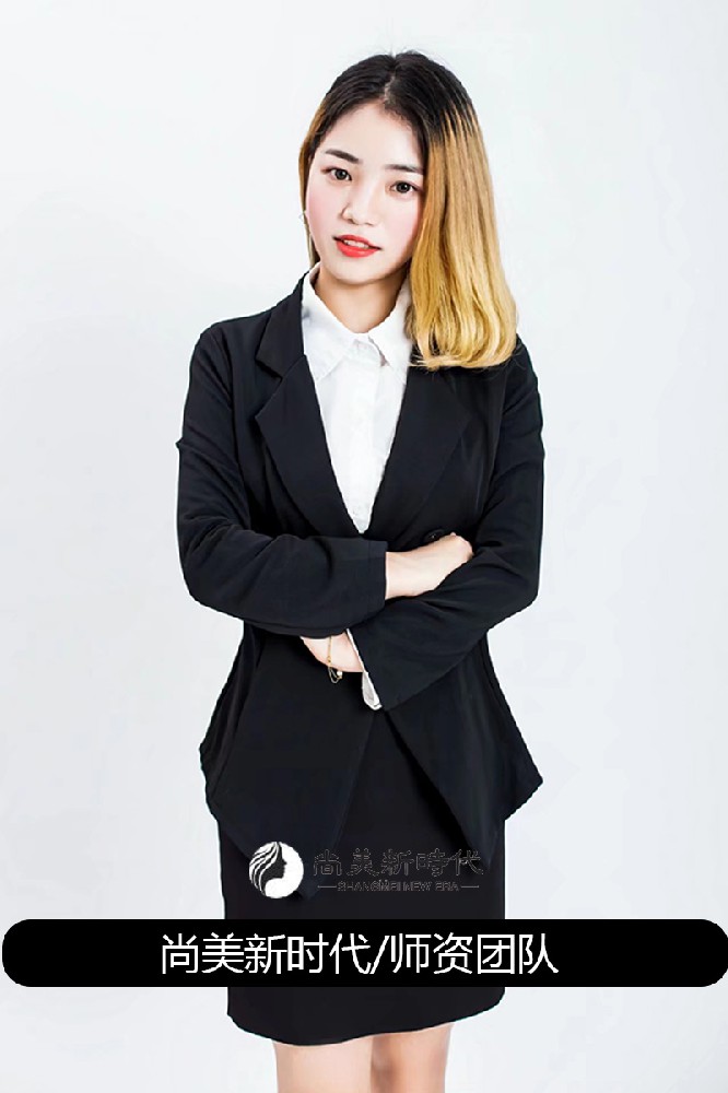魏金/資深美甲講師