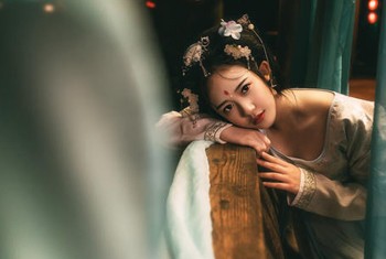 古妝發(fā)布會(huì)視頻